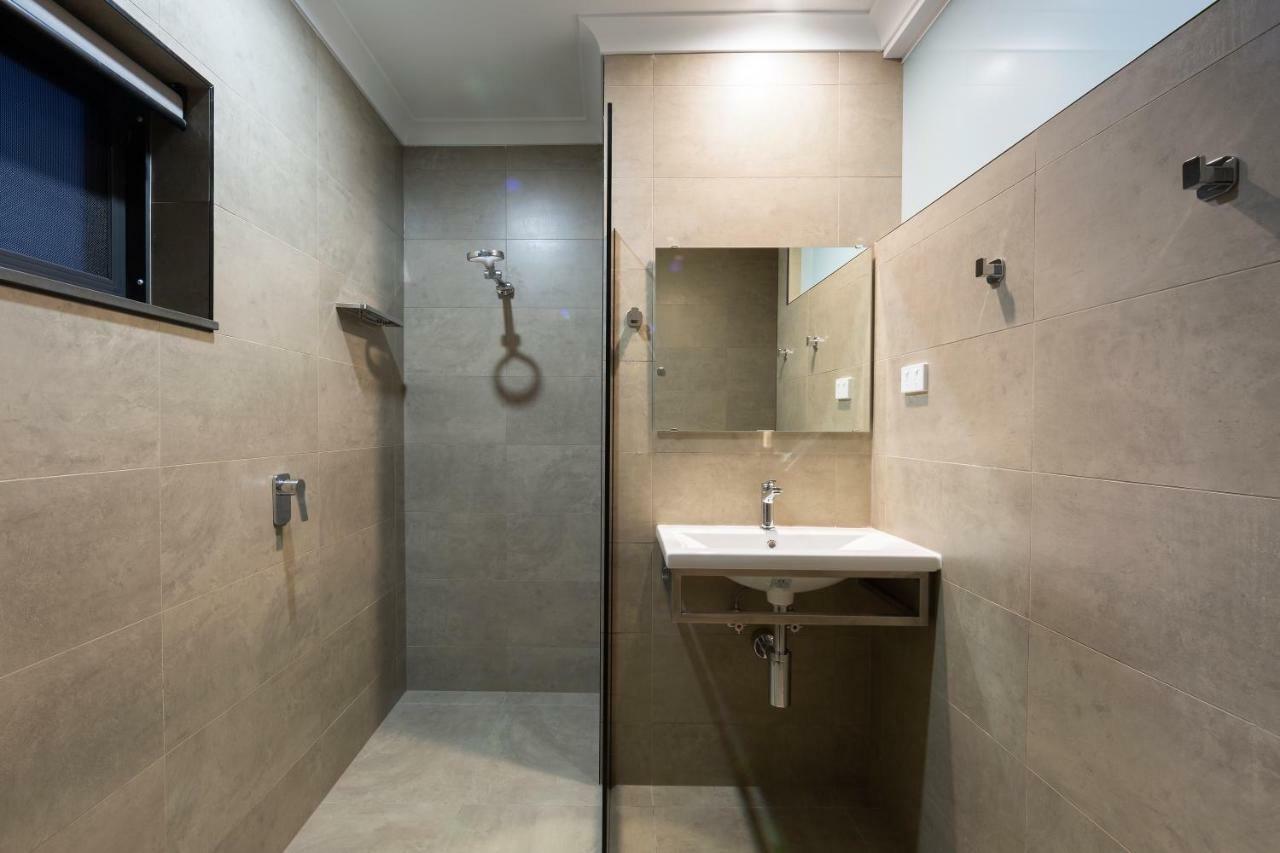 Premium Two-Bedroom Apartment Blandford Court Apartment,784510914:JPEG